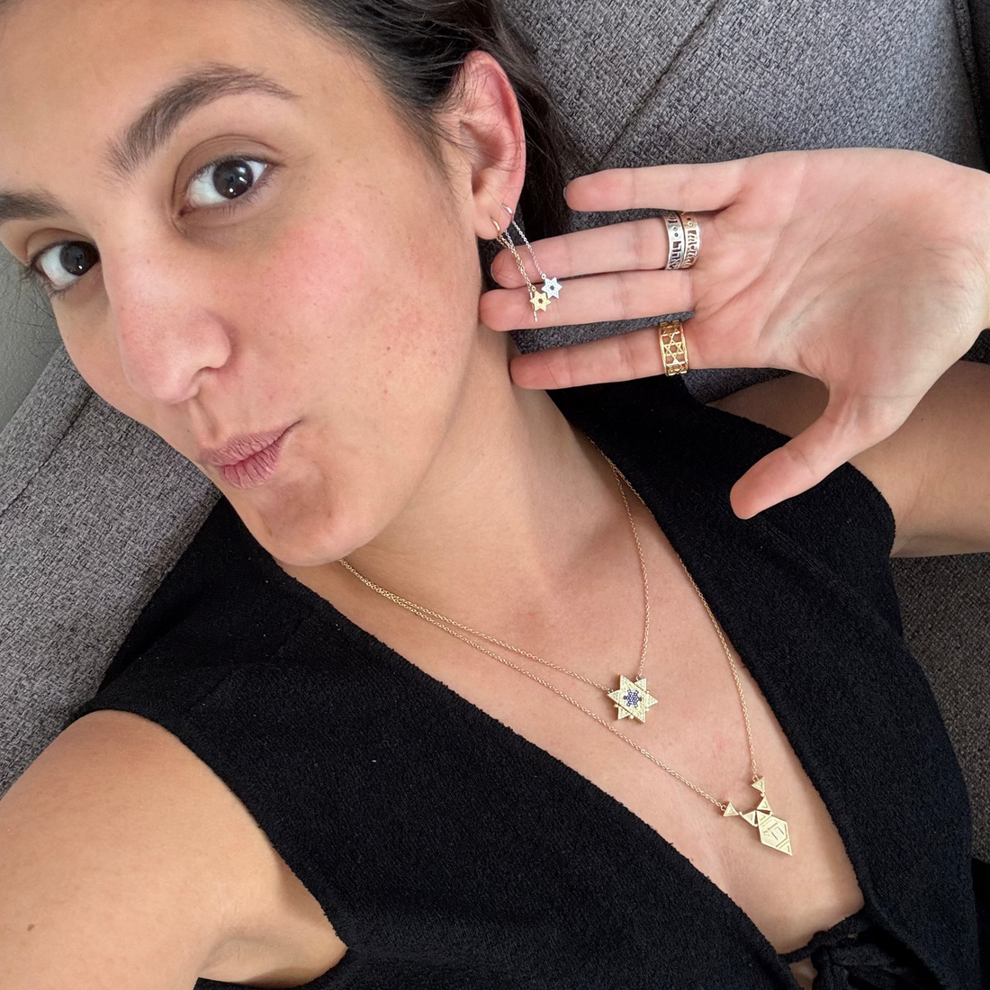 Magen Thread Earrings